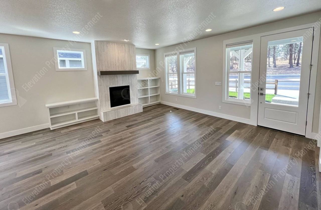 20454 Murphy Rd - Photo 4 of 26