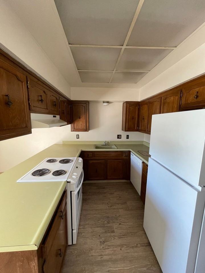 291 W Alexander Ave - Photo 4 of 14