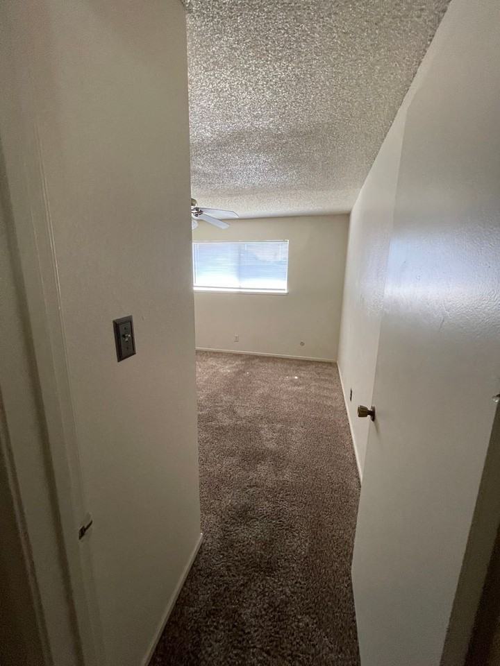 291 W Alexander Ave - Photo 7 of 14