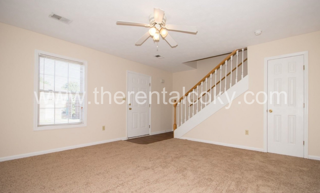 1118 Richmond Green - Photo 2 of 7