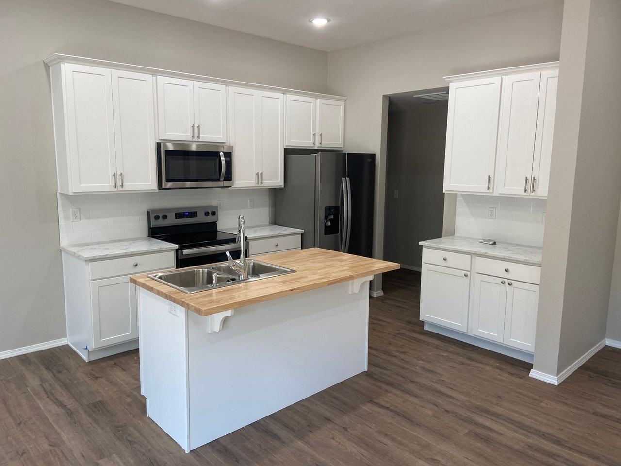 426 E Logan St - Photo 3 of 15