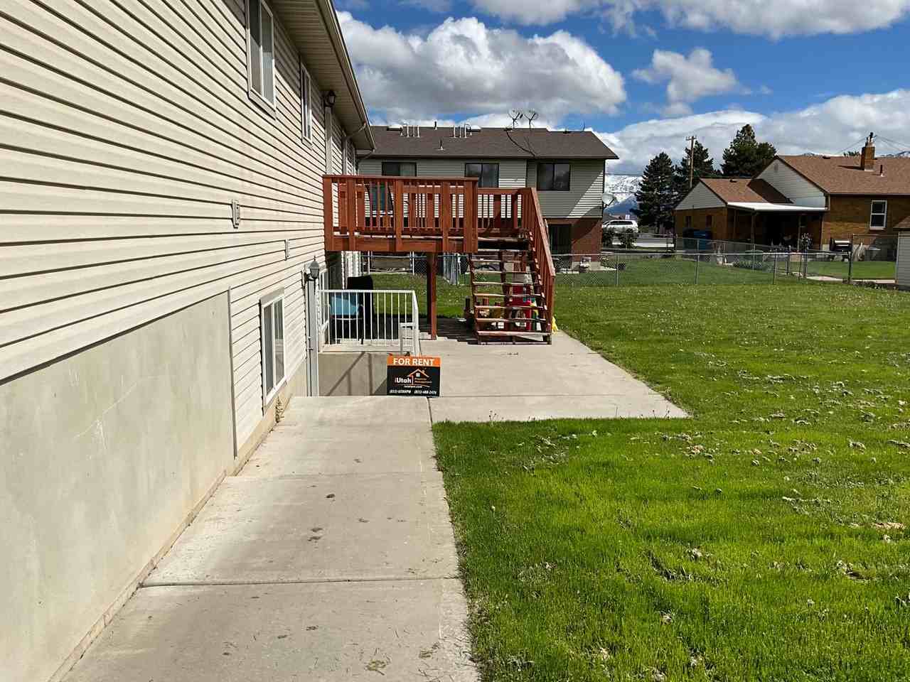 4422 S - Photo 2 of 17