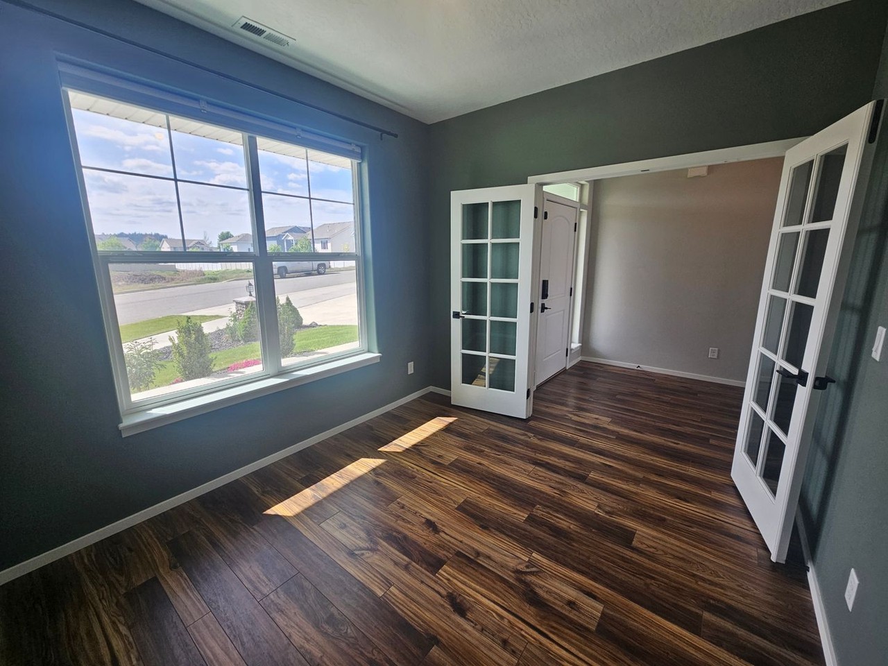 1411 S Kayla Rd - Photo 2 of 21