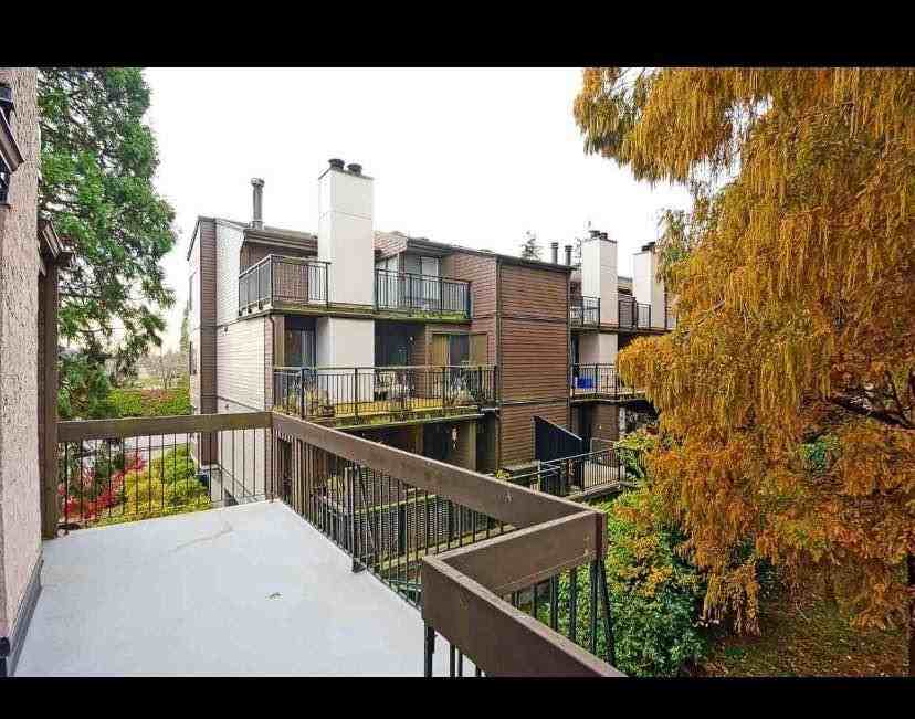 7831 Number 1 Road - Photo 3 of 17