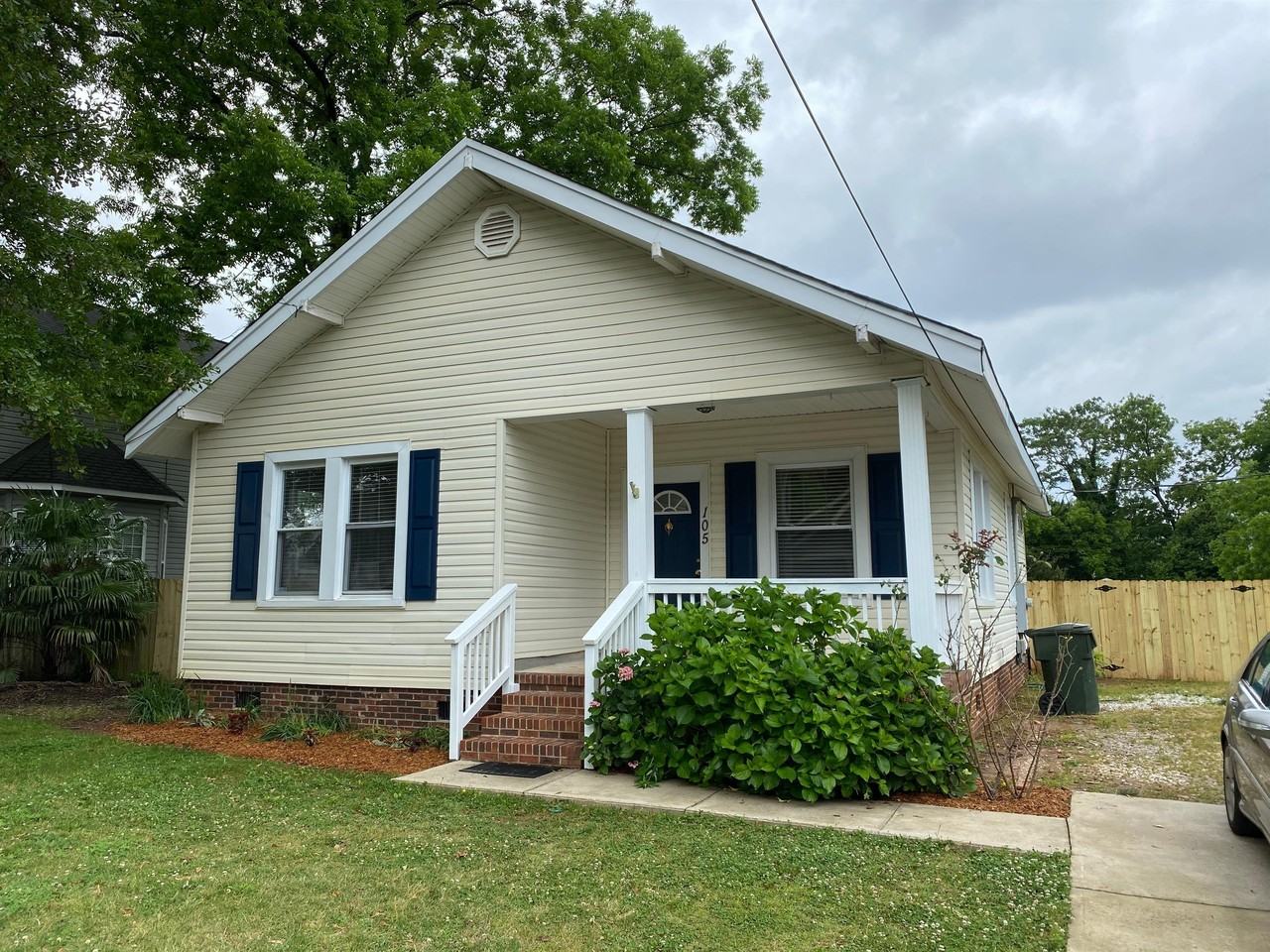 105 Arlington Ave - Photo 6 of 18