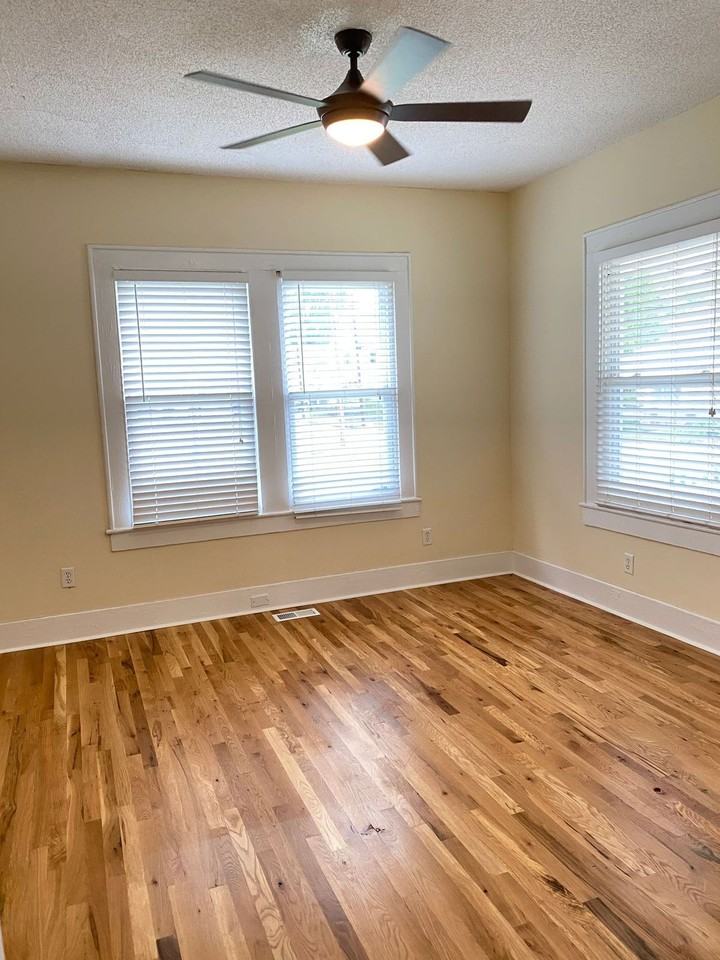 105 Arlington Ave - Photo 5 of 18