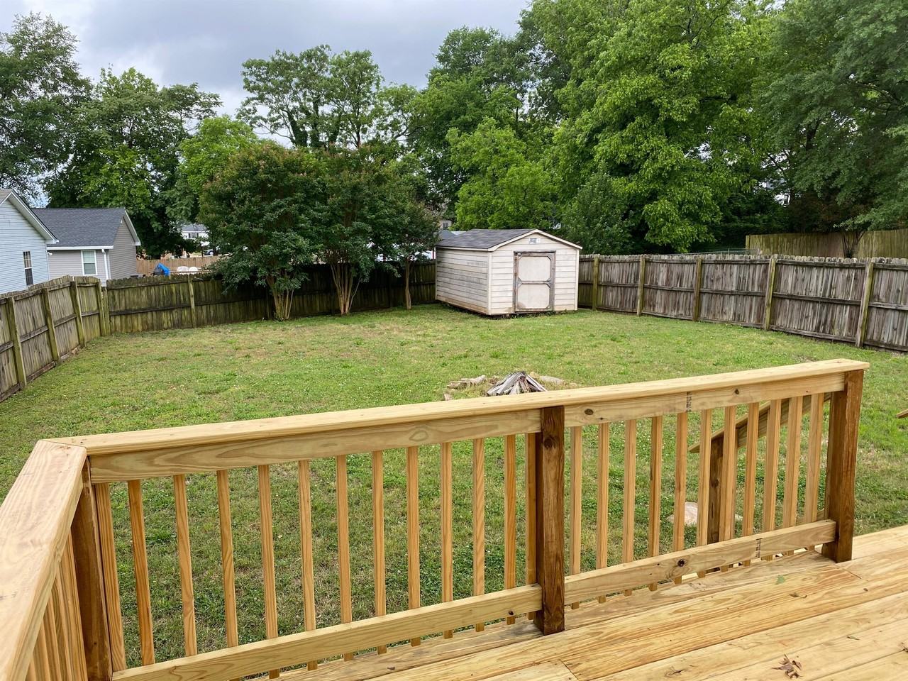 105 Arlington Ave - Photo 7 of 18