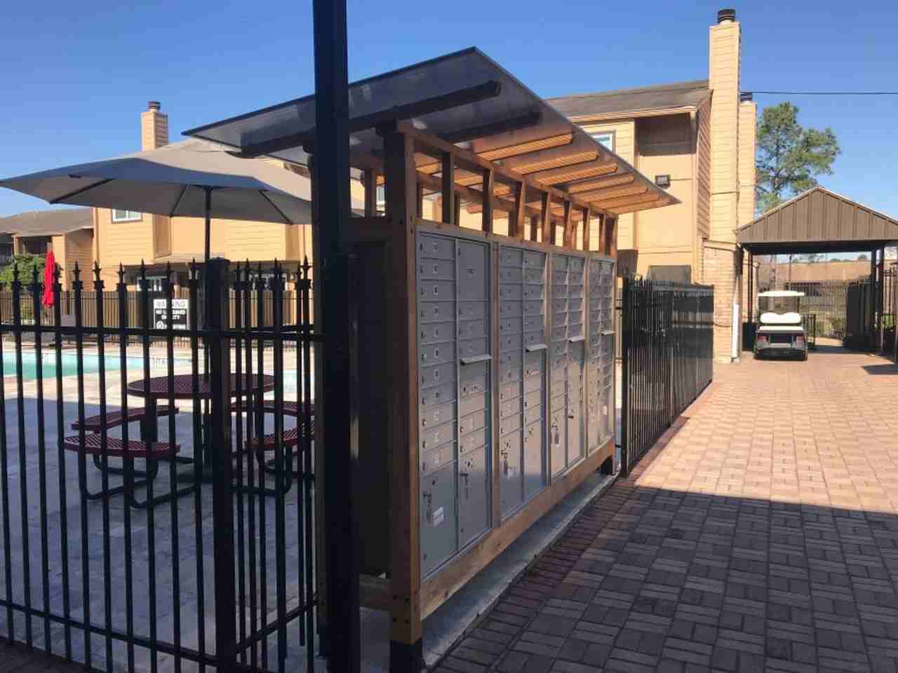 The Crossings _ Affordable Luxury Apartments & Townhomes at NW Houston - Photo 5 of 50