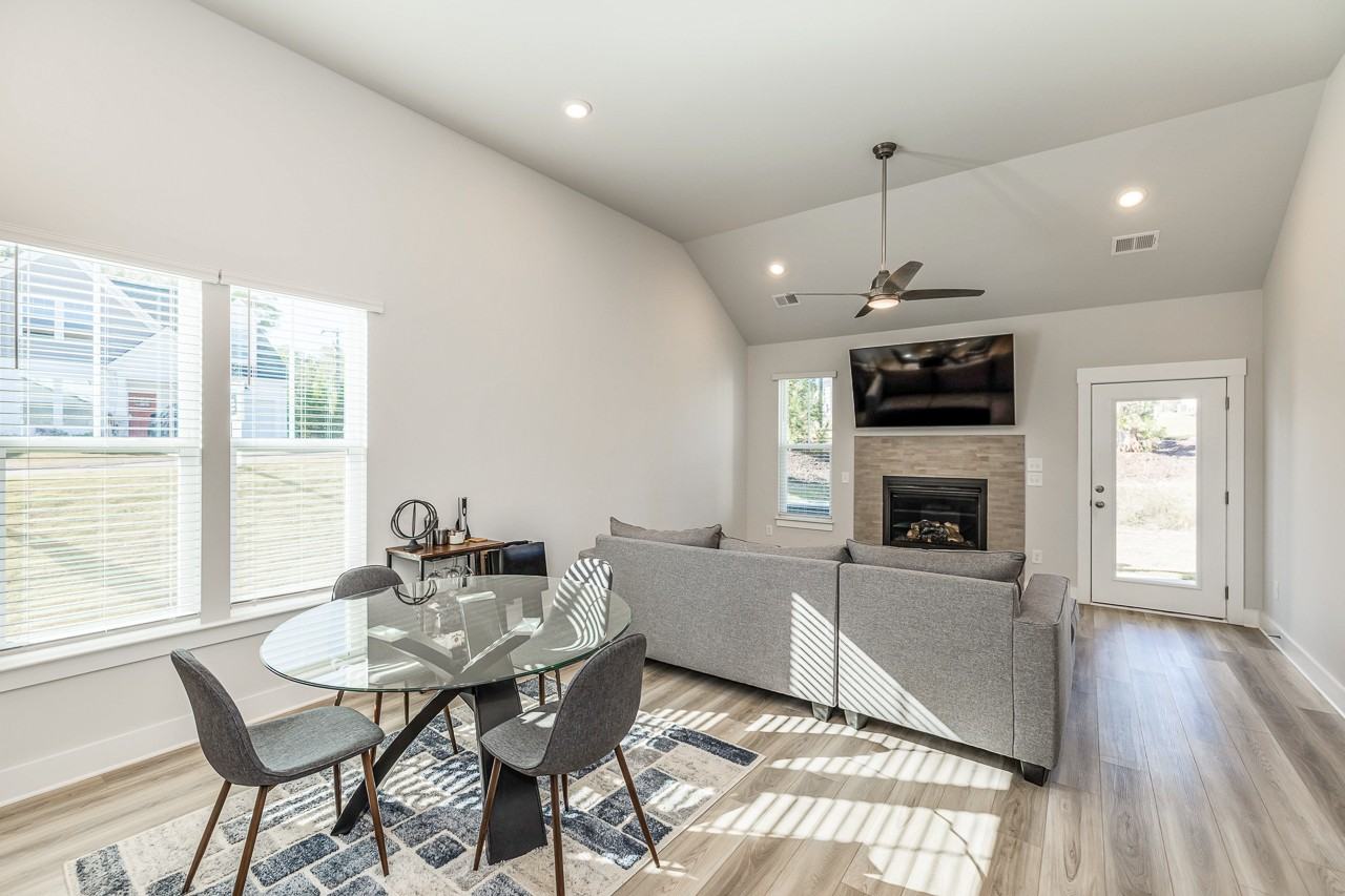 201 Woodhouse Way #1 - Photo 3 of 12