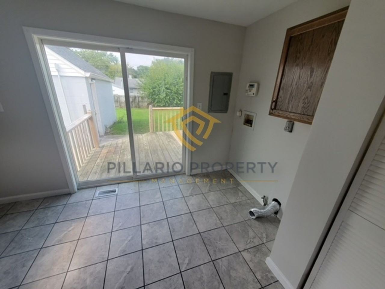 2224 S Keystone Ave - Photo 4 of 14