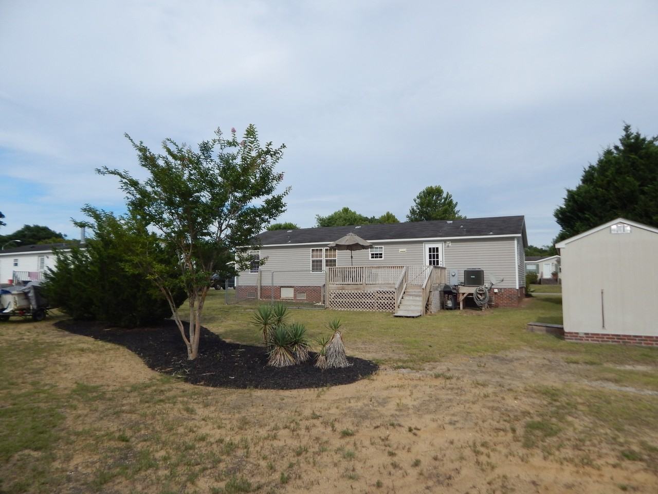 525 Soundside Dr - Photo 2 of 19