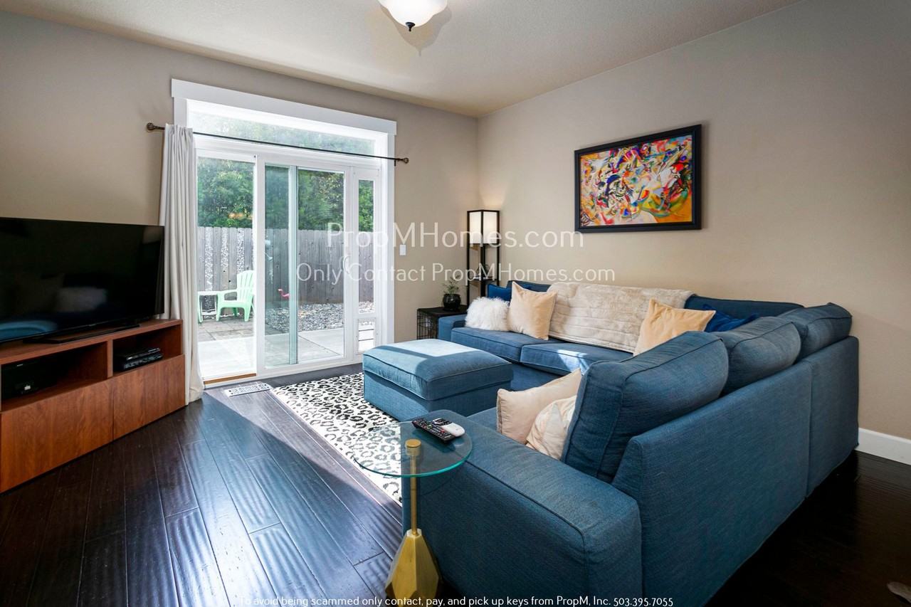 1635 Se 88th Ave - Photo 6 of 20