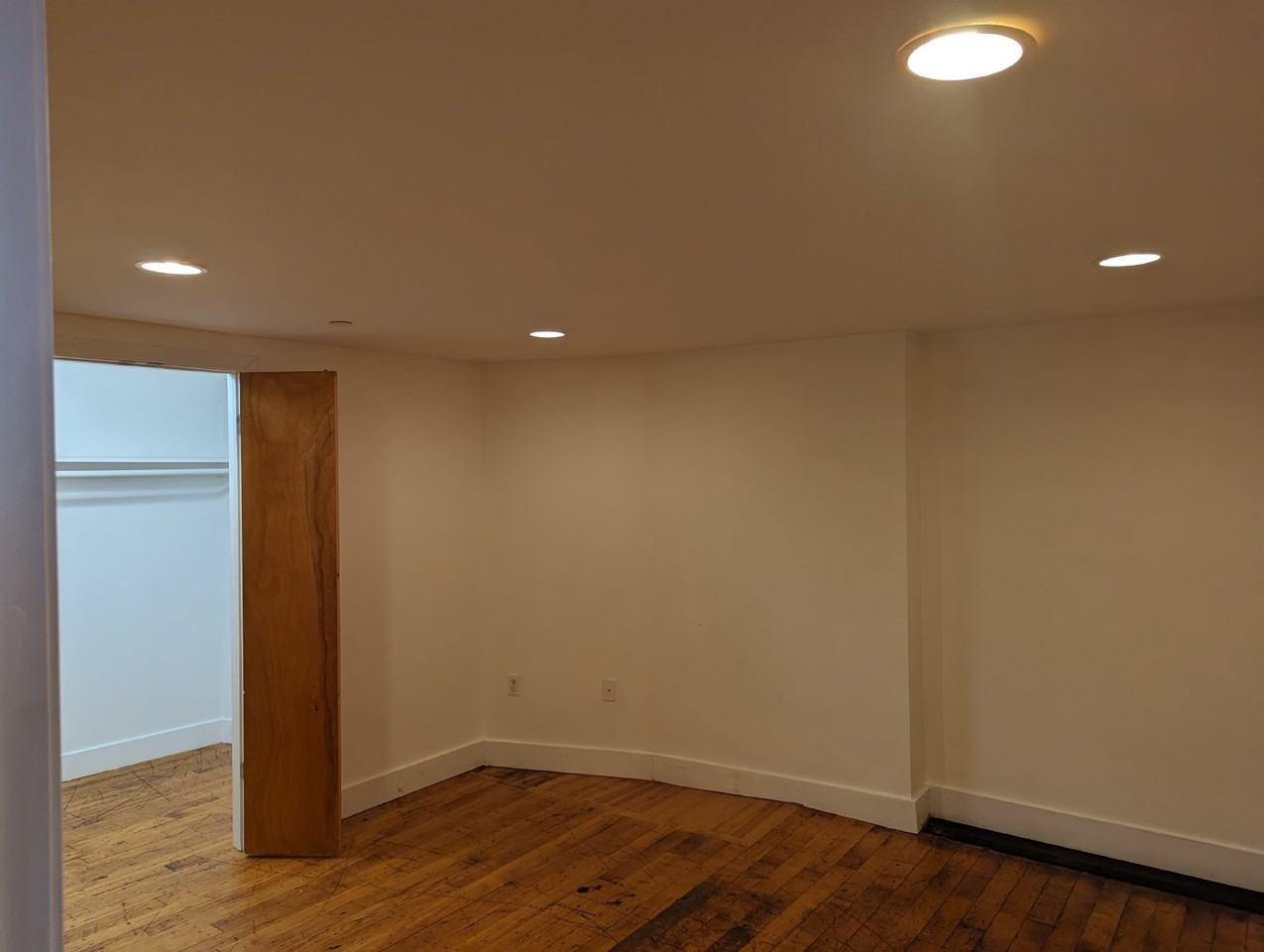 1 Westinghouse Plz Unit C301 - Photo 7 of 22