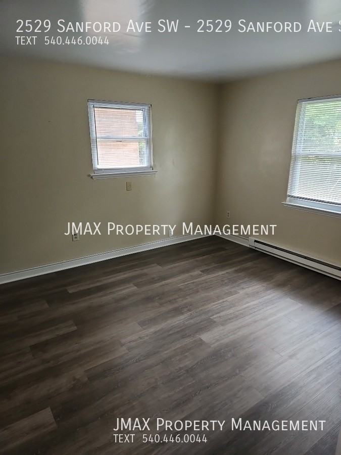 2529 Sanford Ave Sw - Photo 2 of 17