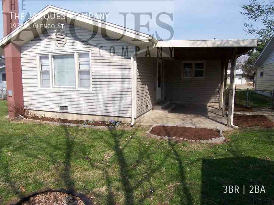 1936 East Glenco Street - Photo 3 of 16