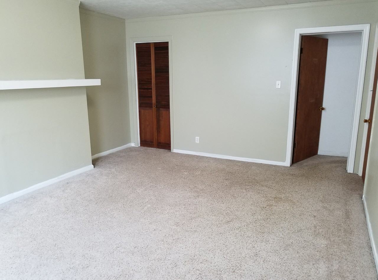 987 National Rd #3 - Photo 3 of 8