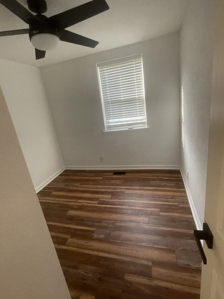 214 N 7th St #NA - Photo 6 of 10