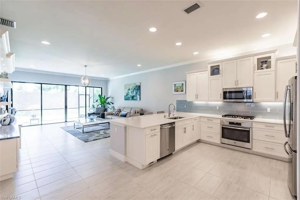 4482 Crimson Ave #NA - Photo 3 of 29