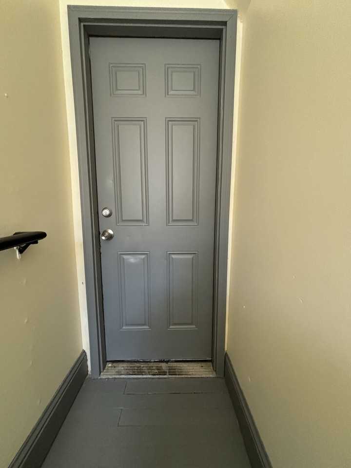 520 Carroll Ave #A - Photo 3 of 13