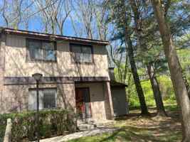 featured image of 120 Knollwood Ter #120