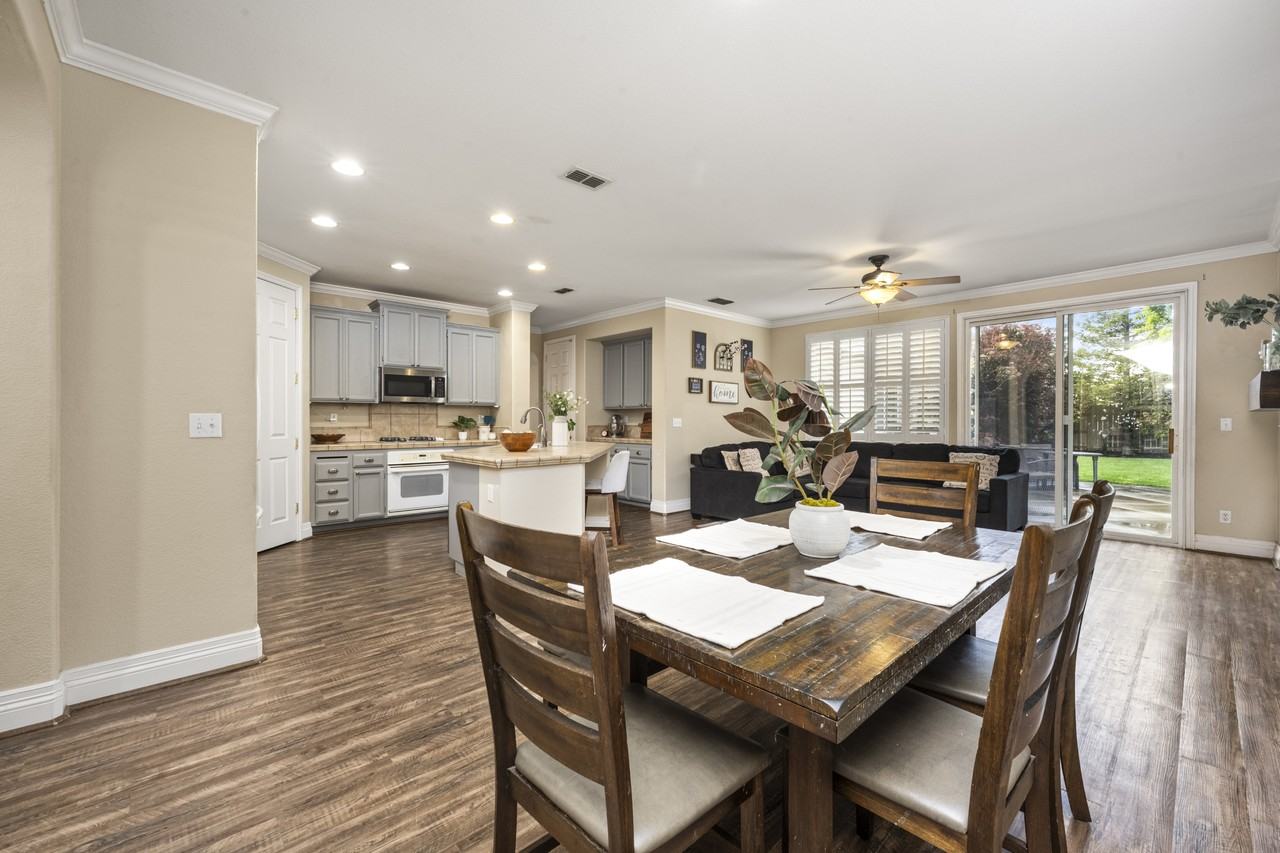 1051 Silver Spur Way #NA - Photo 3 of 38