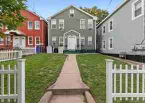 133 Portsea St #2 - Photo 1 of 1