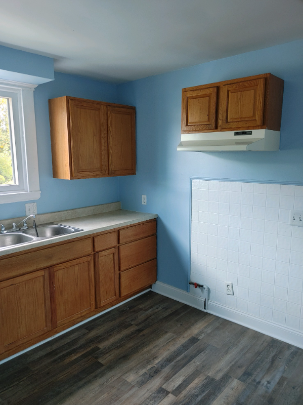 342 Davidson Ave - Photo 2 of 12