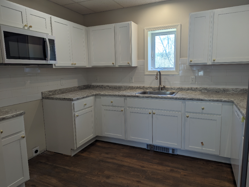 242 Main St - Photo 2 of 7