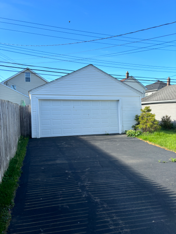 346 Westgate Rd - Photo 2 of 11