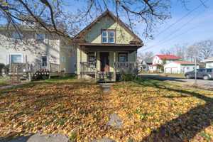 featured image of 1800 Herbert St