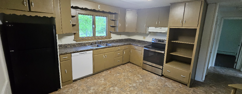 240 Jerry Ln - Photo 2 of 13