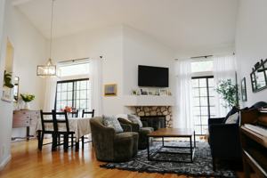 featured image of 8212 Mainsail Dr #206