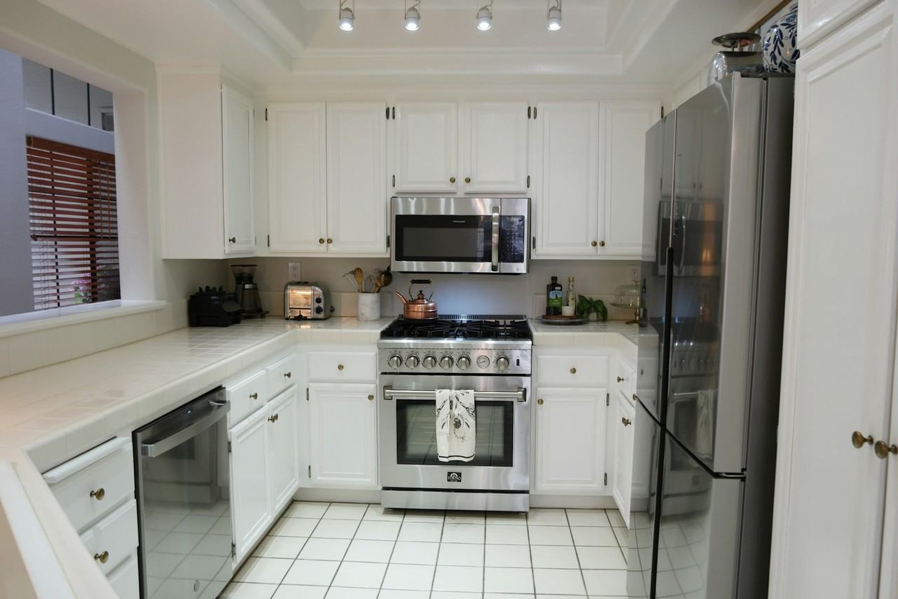 8212 Mainsail Drive Unit 206, Unit 206 - Photo 5 of 27