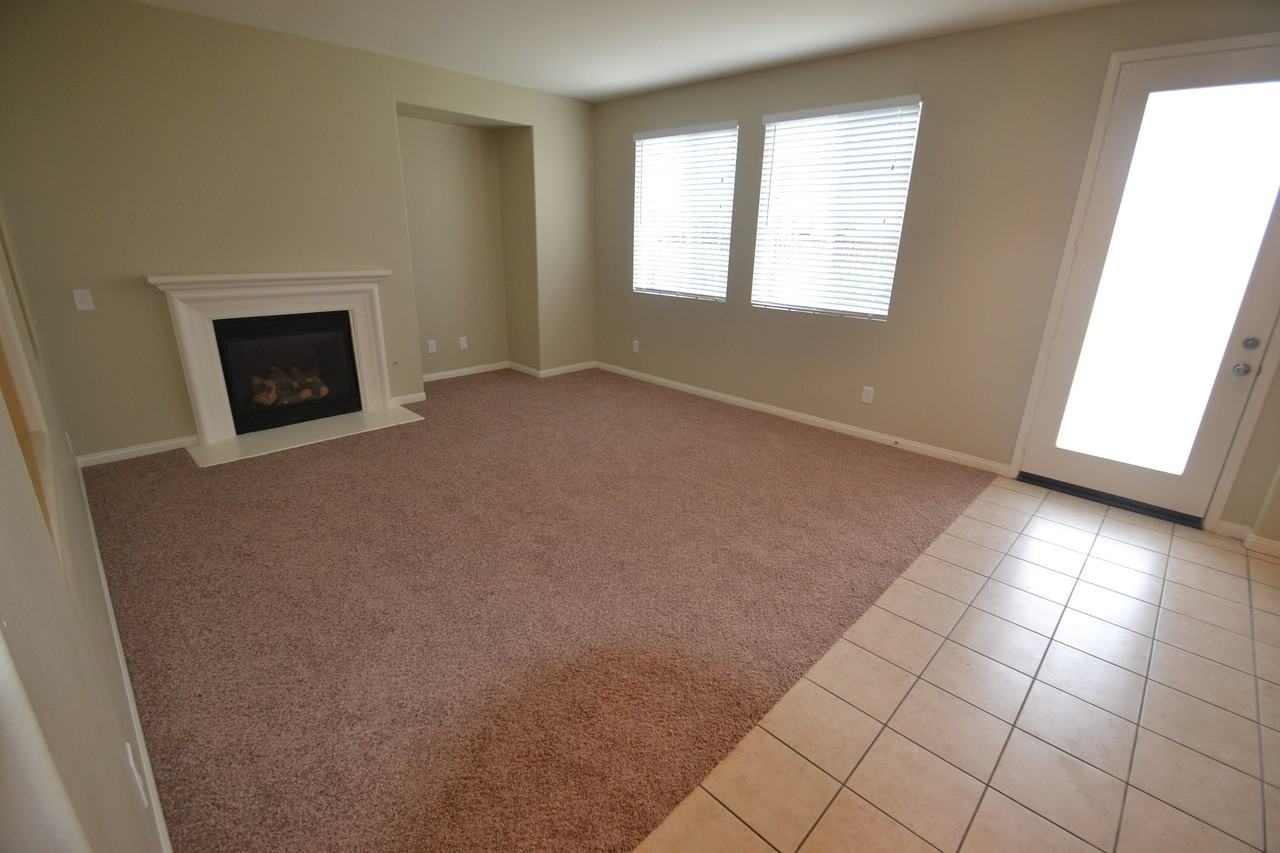 34250 Ogrady Ct - Photo 3 of 15