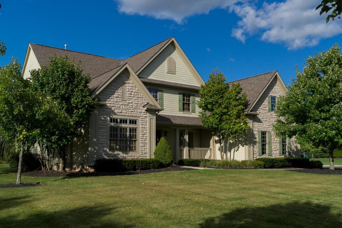 5267 Summerwood Crossing - Photo 2 of 36