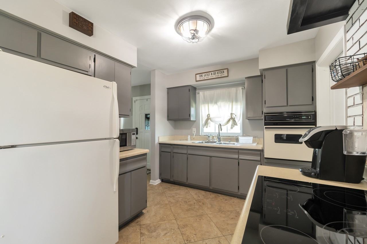 7703 Southside Lane #1 - Photo 7 of 48