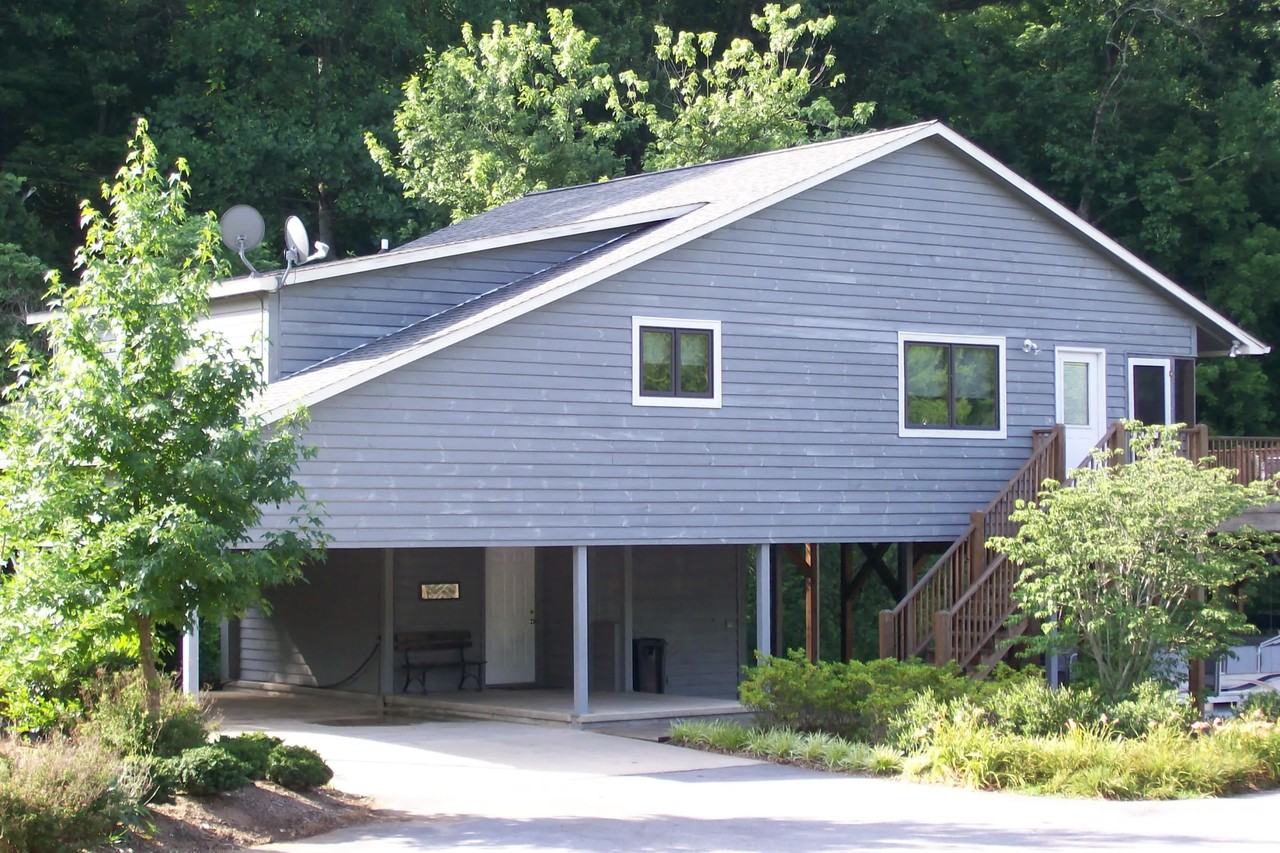 825 Old Us 25 Hwy - Photo 2 of 8