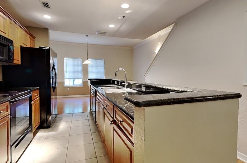 5236 Hampton Beach Pl - Photo 7 of 19