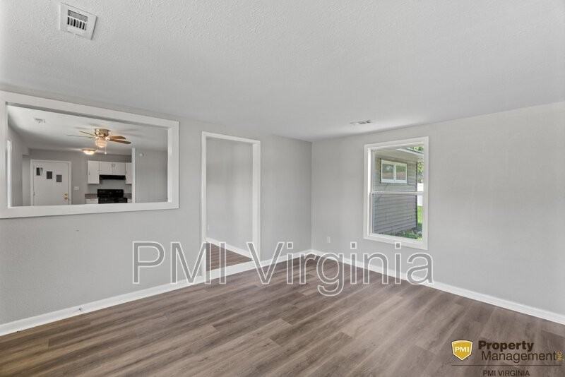 408 Cabot St - Photo 4 of 28