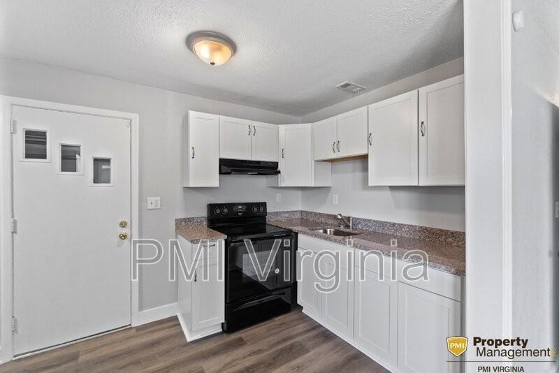 408 Cabot St - Photo 5 of 28