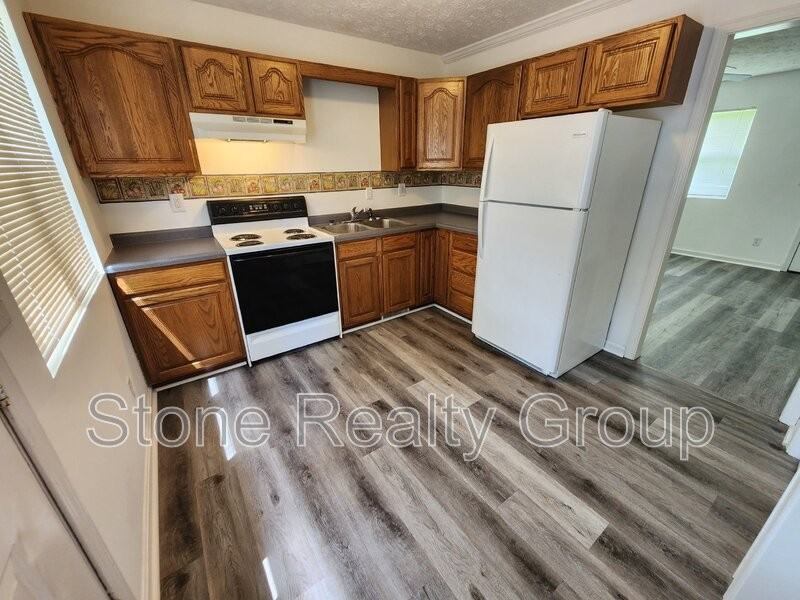 760 S Fulton St #A - Photo 2 of 9
