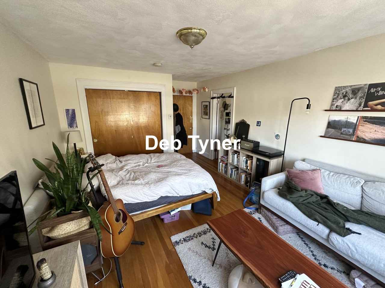 Day St #31 - Photo 3 of 6