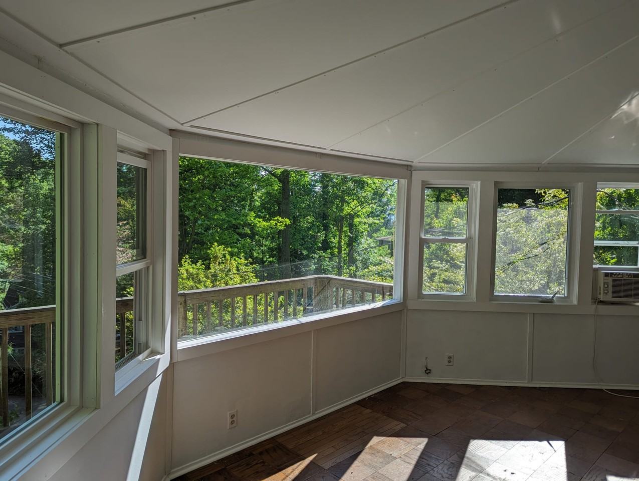 25 Howland Rd - Photo 4 of 14