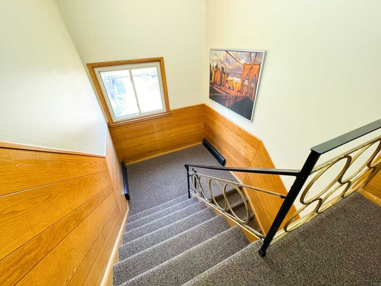 1532 Randolph Ave - Photo 6 of 8