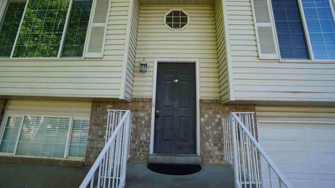 634 Nw - Photo 3 of 30