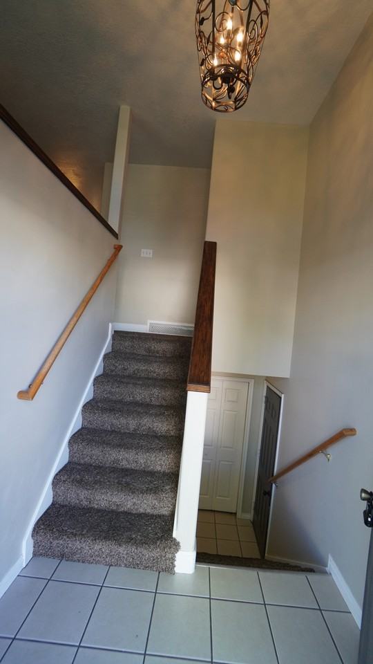 634 Nw - Photo 4 of 30