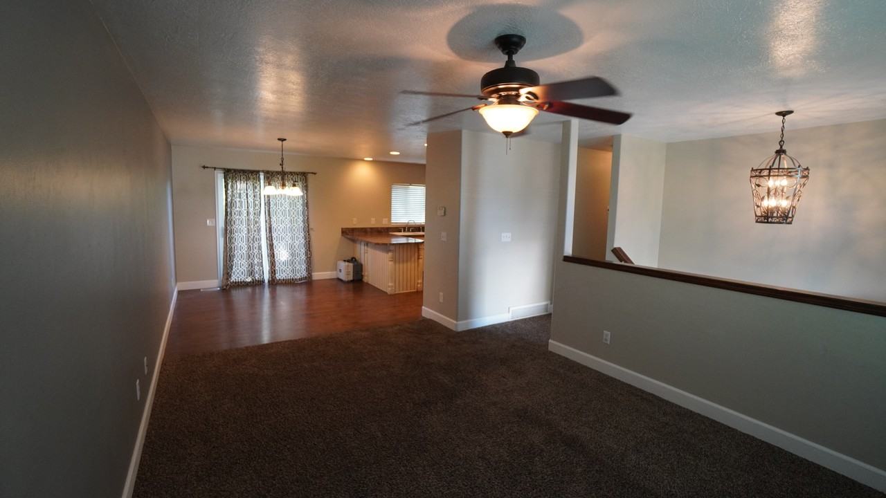 634 Nw - Photo 6 of 30