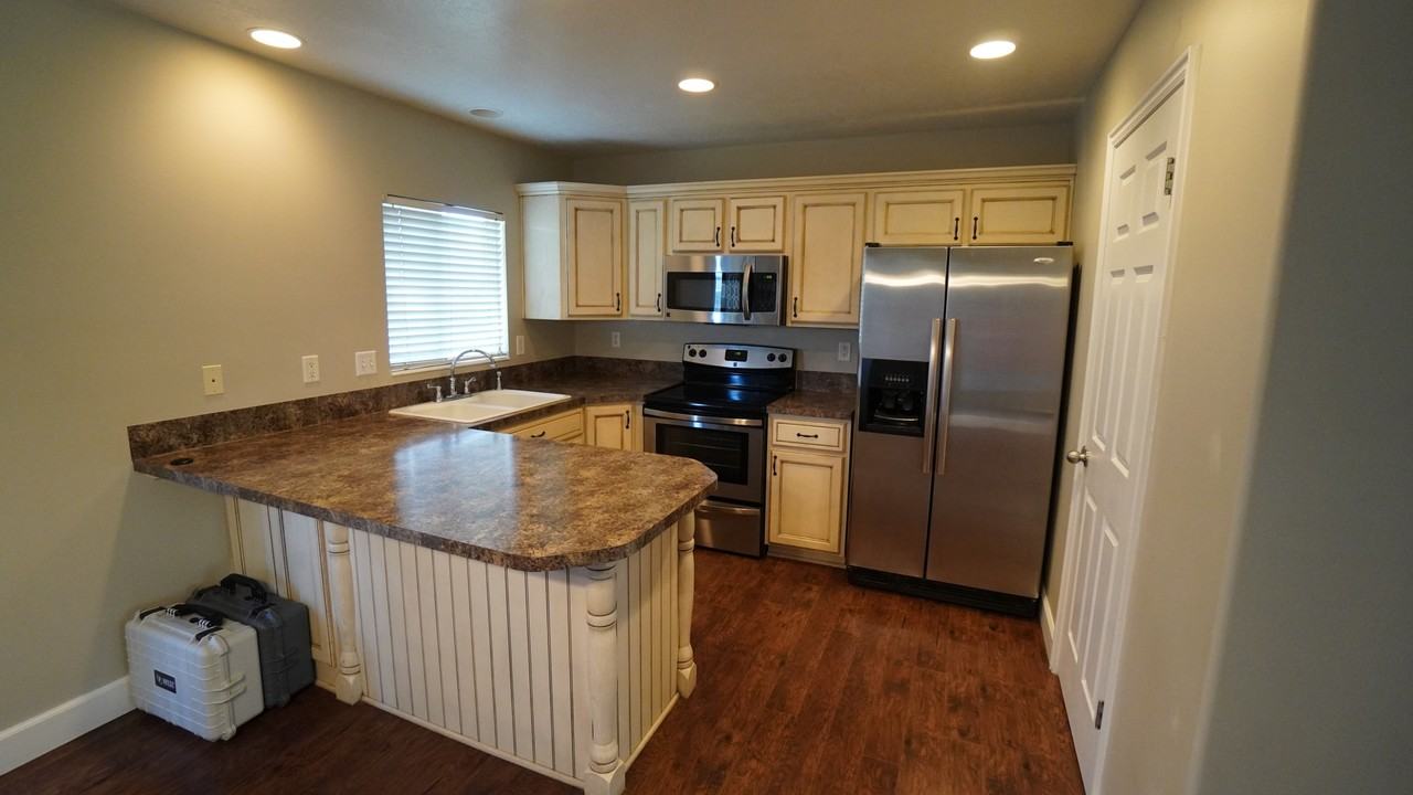 634 Nw - Photo 7 of 30