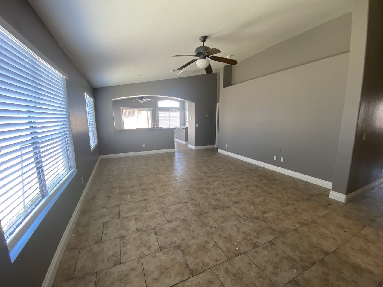 2617 S 63rd Dr - Photo 3 of 17