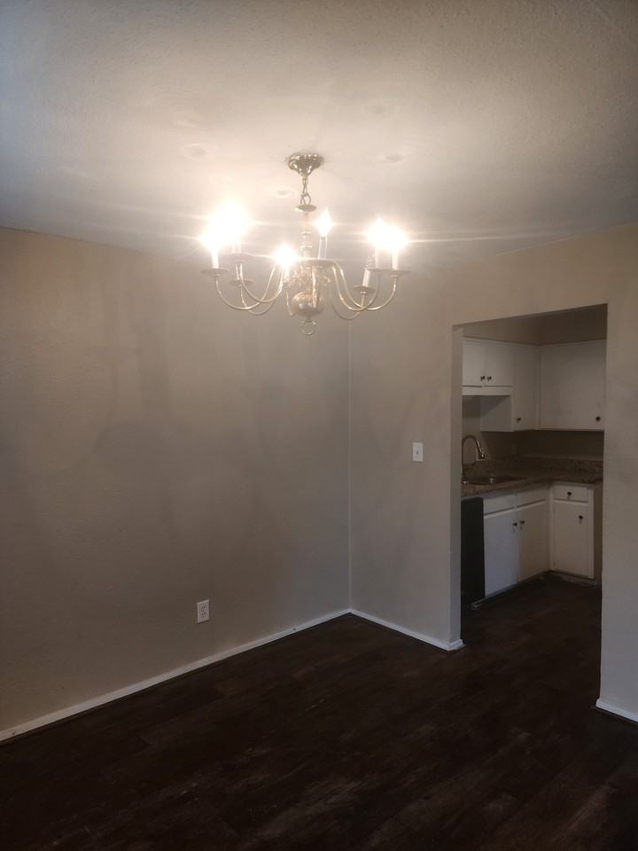 6803 Trail Lake Dr - Photo 3 of 8